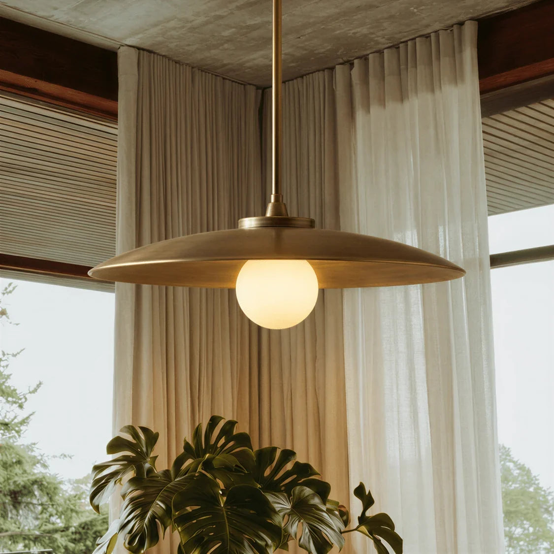 Apsis Pendant Light